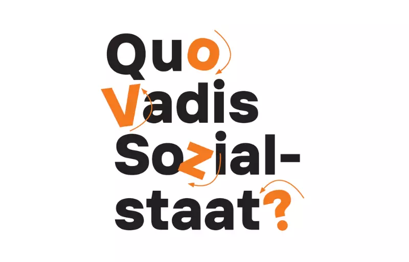 Grafik mit dem Inhalt "Quo vadis Sozialstaat" in Schwarz, einzelne Buchstaben sind orangefarben und zwischen einigen Buchstaben gibt es einige gebogene Pfeile, die in unterschiedliche Richtungen weisen Grafik mit dem Inhalt "Quo vadis Sozialstaat" in Schwarz, einzelne Buchstaben sind orangefarben und zwischen einigen Buchstaben gibt es einige gebogene Pfeile, die in unterschiedliche Richtungen weisen