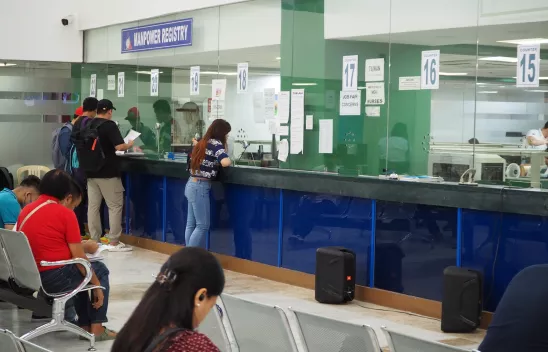 Vorbereitungen zur Ausreise, Manila, 2023 Vorbereitungen zur Ausreise, Manila, 2023