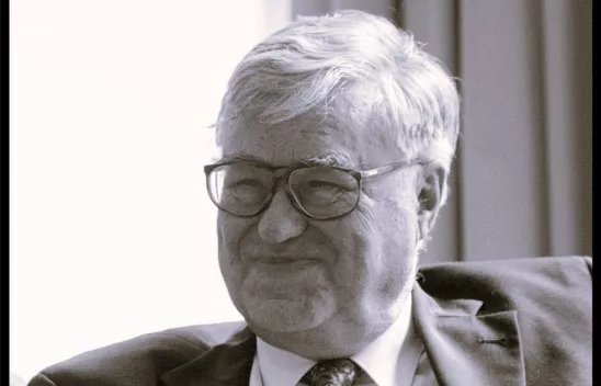 Porträtfoto von Hans-Jürgen Krupp Porträtfoto von Hans-Jürgen Krupp